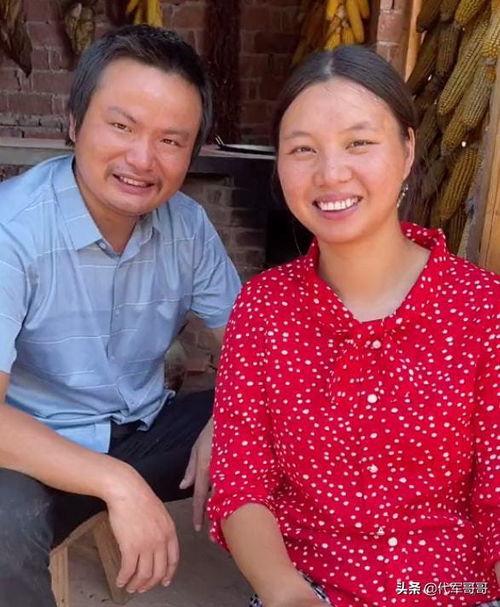 董事长夫妇被爆料视频,惊人内幕曝光 第1张 董事长夫妇被爆料视频,惊人内幕曝光 第1张